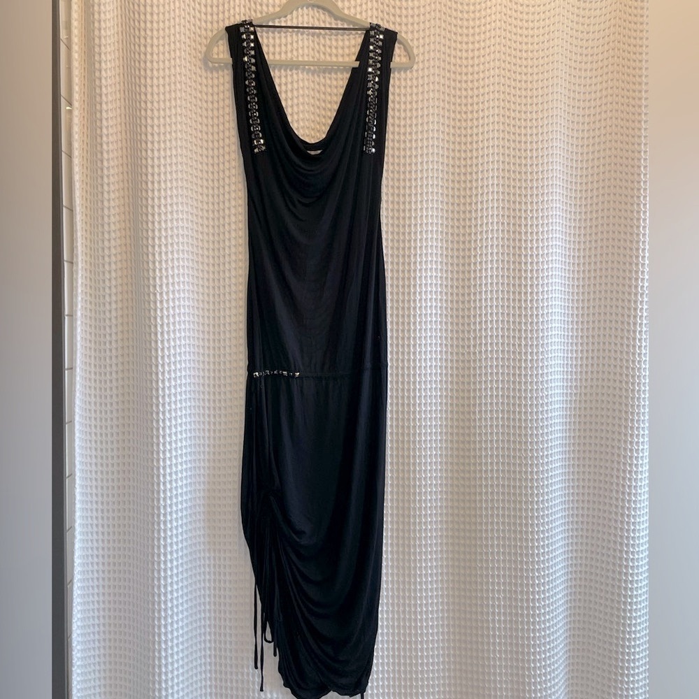 Amazing difficult to describe! dress. Up Down Loose Tight. Your choice. Soft Tee